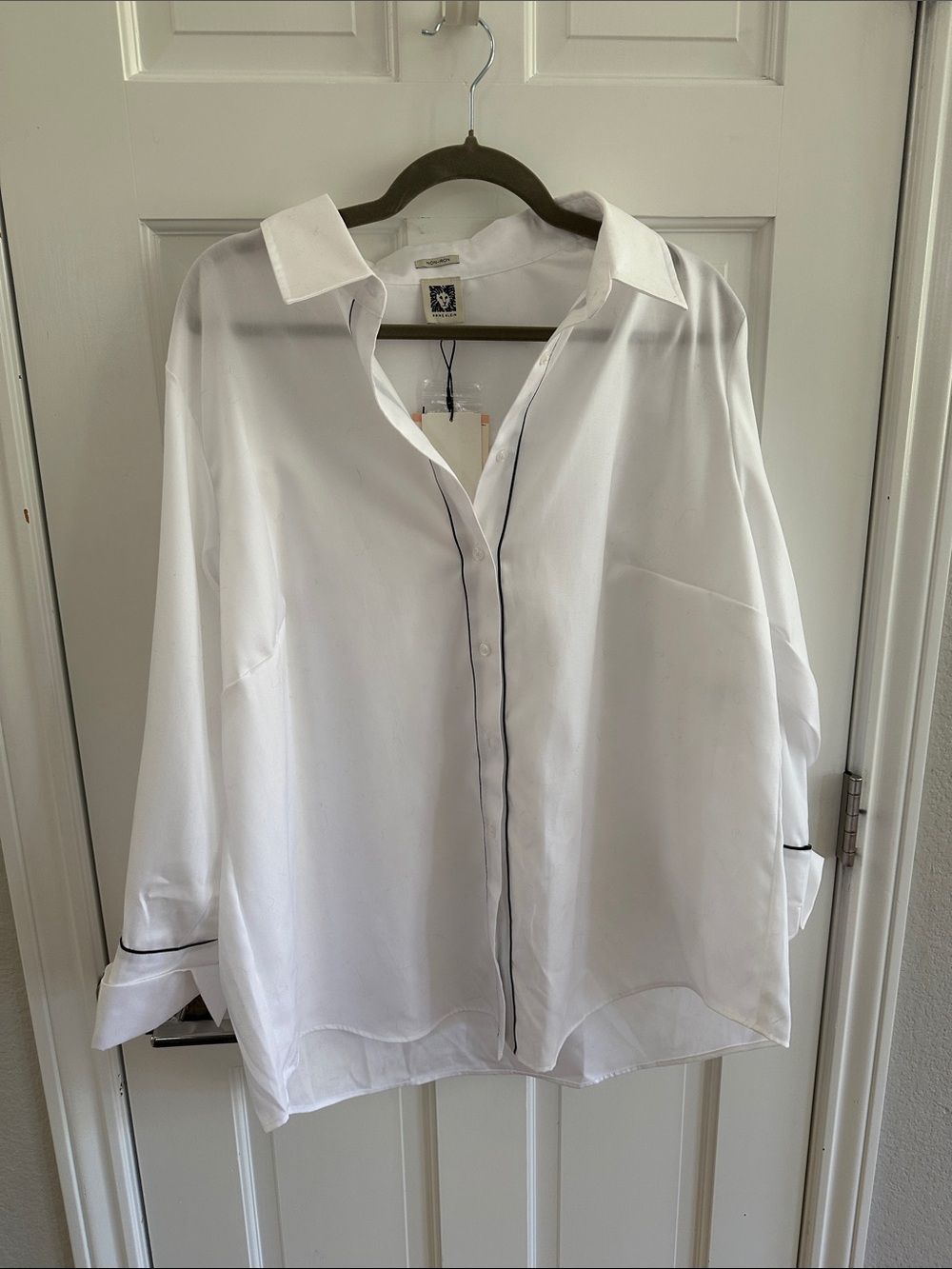 Anne Klein White Button-Up Blouse with Black Piping